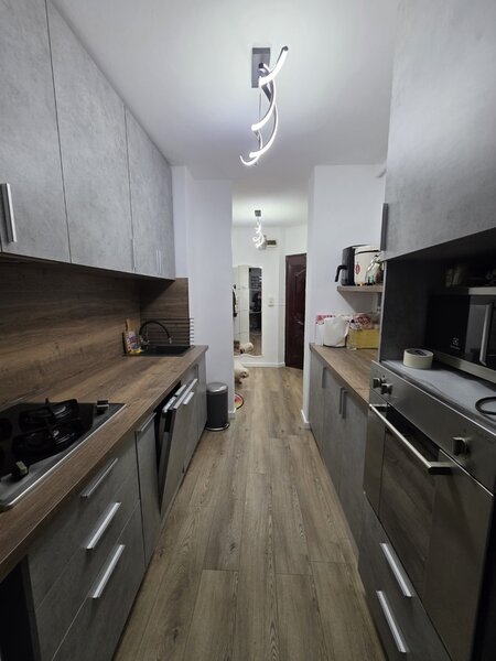 1 Decembrie 1918, Trapezului, Prevederii.